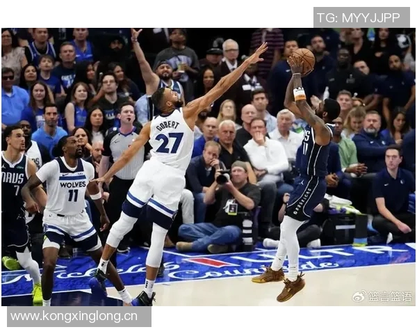 戈贝尔半场表现抢眼7投6中斩获12分7篮板1盖帽多次快攻扣篮展现实力 戈贝尔半场表现抢眼7投6中斩获12分7篮板1盖帽多次快攻扣篮展现实力