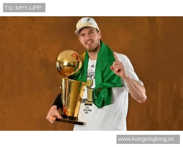 罗威评价斯普利特：低调务实的教练值得信赖愿与之并肩作战