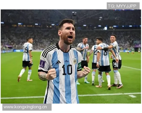 费迪南德坦言梅西神秘面纱背后的真实故事值得深入探讨