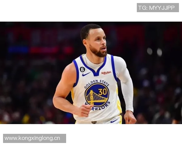 追梦与库里携手共进各展风采共同引领球队的精彩旅程