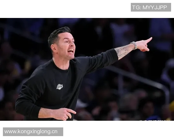 雷迪克谈詹姆斯关键时刻选择称其明白得分但依然做出正确决策