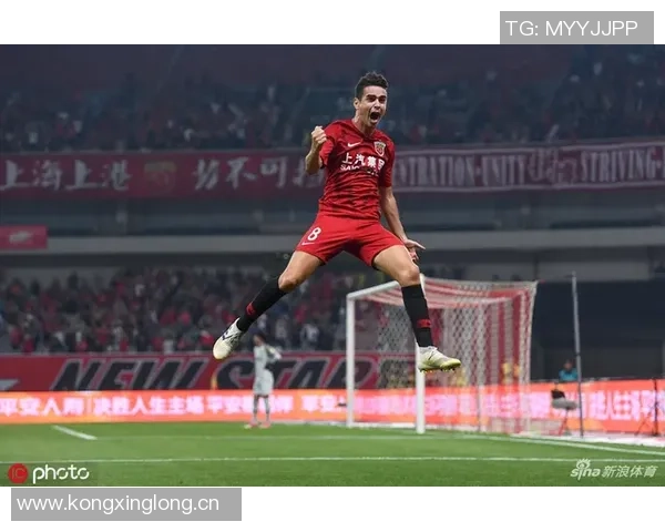 胡尔克与奥斯卡共同祝福海港20岁生日期待未来重聚再创辉煌