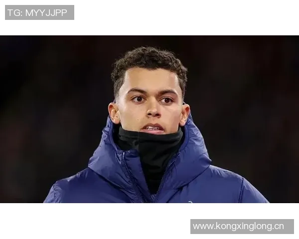 水晶宫即将以3500万签下布伦南约翰逊注册时间紧迫引发关注 水晶宫即将以3500万签下布伦南约翰逊注册时间紧迫引发关注