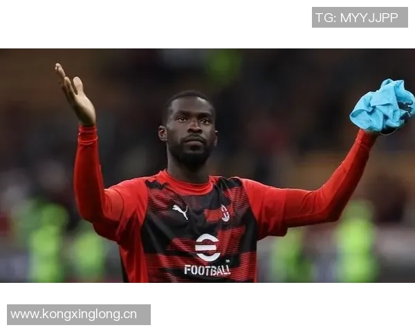 托莫里坚定表态愿留AC米兰期待管理层的明确指示