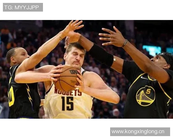 约基奇首节表现惊艳6投全中轻松斩获12分5篮板3助攻